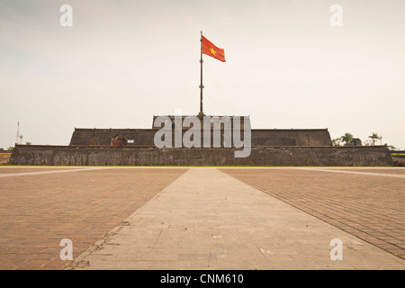 La torre di bandiera, lettino Co, nella Cittadella, tonalità, Vietnam Foto Stock