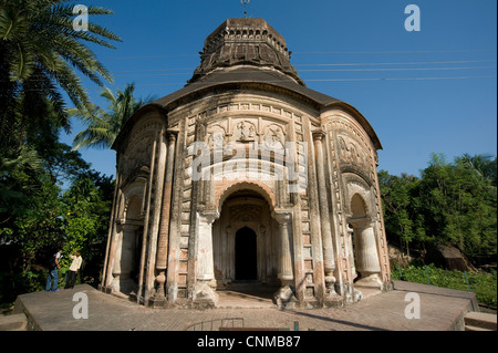 Piccolo villaggio tempio, Baranagar, rurale Bengala Occidentale, India, Asia Foto Stock