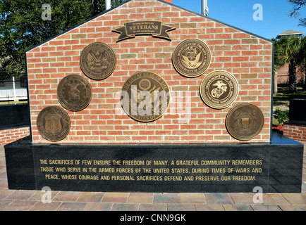 Veterans Memorial presso il Kay & Ayres Davies Lighthouse Park in Ponce Inlet, Florida Foto Stock