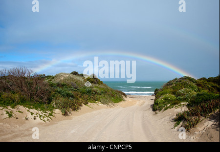 Rainbow. Beachport. Limestone Coast. A sud-est. Il South Australia. Foto Stock