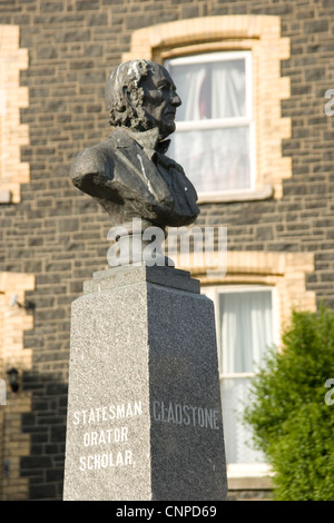 Statua di Gladstone in Ross on Wye in Galles del Nord Foto Stock