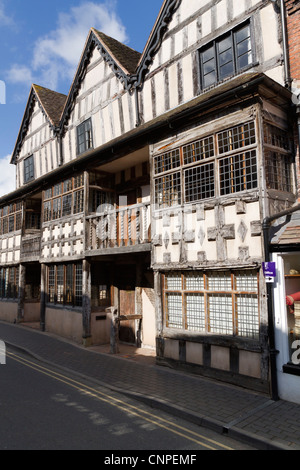 La struttura di legno del XVII secolo Raynalds Mansion edificio a Much Wenlock Shropshire Foto Stock