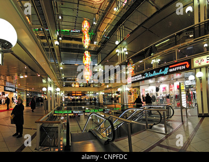 Berlino, Germania. Europa-Center in Breitscheidplatz. Foto Stock