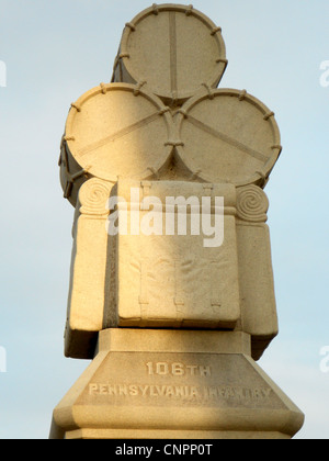 Monumento a Gettysburg (PA) campo di battaglia per la 106ª Pennsylvania fanteria. Foto Stock