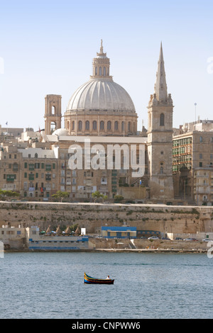 La chiesa carmelitana e la cupola, Valletta, Malta Foto Stock