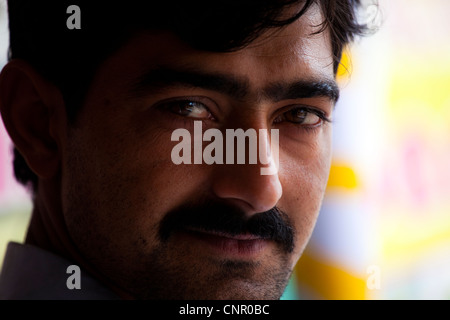 Uomo pakistano di Islamabad, Pakistan Foto Stock