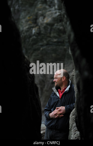 Emittente TV, explorer e biologo marino Monty Halls. Foto Stock