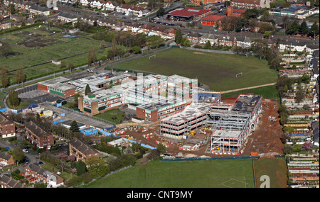 Vista aerea di una estensione della scuola in costruzione Foto Stock