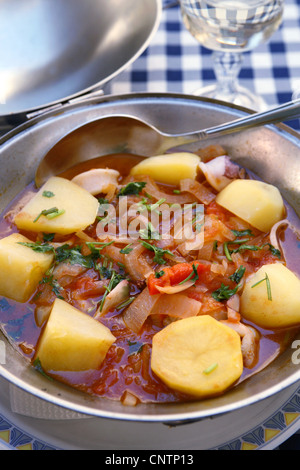 Cataplana, portoghese piatto di frutti di mare, Lisbona, Portogallo Foto Stock