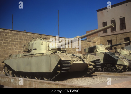 British Centurion serbatoio, originariamente dalla II guerra mondiale, poi utilizzato in Arabo - guerre israeliane, Museo Militare, CitadelCairoEgypt, Midd Foto Stock