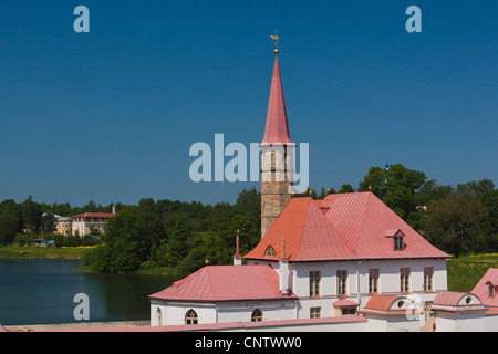 Russia, Leningradskaya Oblast di Gatchina, Prioratsky Palace, costruito da lo Zar Paolo I per i cavalieri dell'Ordine di Malta, esterna Foto Stock