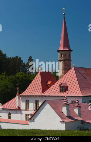 Russia, Leningradskaya Oblast di Gatchina, Prioratsky Palace, costruito da lo Zar Paolo I per i cavalieri dell'Ordine di Malta, esterna Foto Stock