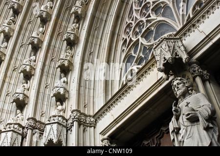 Frammento della Cattedrale di Santa Croce e di Santa Eulalia in Barcellona, Spagna Foto Stock
