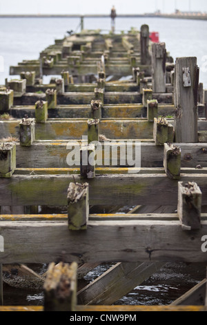 In disuso ridondante molo del porto di Edimburgo Foto Stock