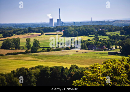 Vista sul paesaggio culturale in Selm per le centrali elettriche a carbone Bergkamen, in Germania, in Renania settentrionale-Vestfalia, la zona della Ruhr, Selm Foto Stock