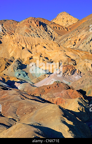 Vari colori di roccia, artista della tavolozza, Stati Uniti, California, Parco Nazionale della Valle della Morte Foto Stock