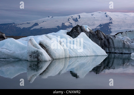 Il lago glaciale Joekulsrln, Islanda, Fagurholsmyr Foto Stock