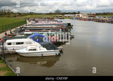 Aston Marina pietra vicino a Stafford Staffordshire Inghilterra GB UK 2012 Foto Stock