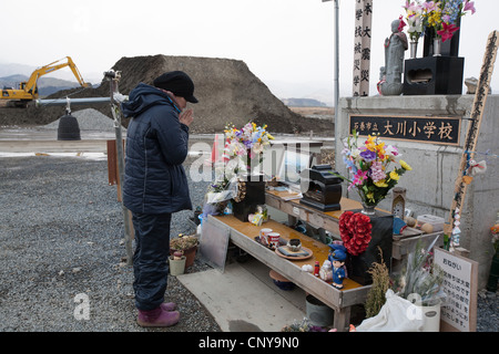 73 Bambini & dieci insegnanti hanno perso la vita a causa del maremoto che ha seguito il terremoto del 11marzo2011, a scuola Okawa, Giappone. Foto Stock