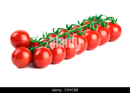 Pomodori ciliegia isolati su sfondo bianco Foto Stock