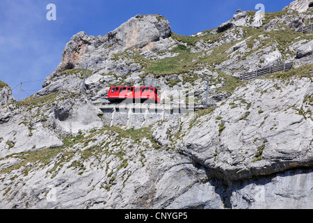 Il mondo è la più ripida ferrovia dentata a monte Pilatus, Svizzera, Lucerna Foto Stock