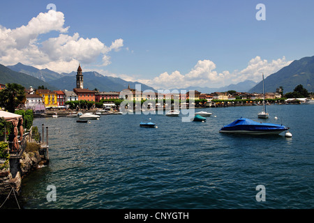 Lungolago di Ascona e sul Lago Maggiore, Svizzera Ticino, Ascona Foto Stock