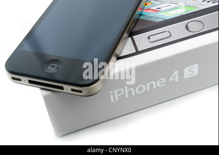 Apple iPhone 4S con confezione Foto Stock