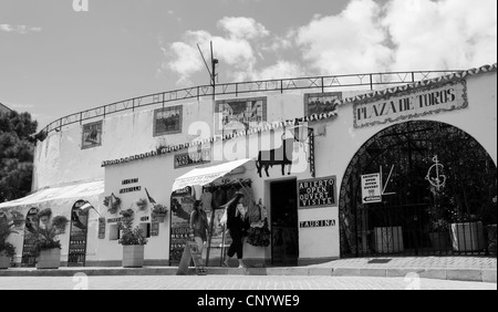 Mijas, Malaga, Costa del Sol, Andalusia. Il Bullring. Foto Stock