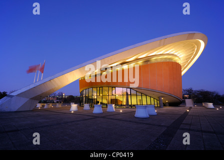 Haus der Kulturen der Welt, la Casa delle Culture del Mondo, ex Berlin Congress Hall, il Tiergarten di Berlino, Germania, Europa Foto Stock