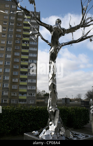 Le candelette Tree Blackbird Leys Station Wagon Foto Stock