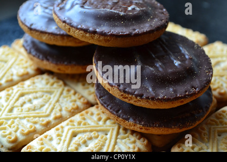 Jaffa Stack su alcuni Crema pasticcera biscotti. Foto Stock