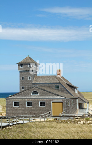 Vecchio porto Stazione di salvataggio, Gara punto a Provincetown, Cape Cod, Massachusetts, STATI UNITI D'AMERICA Foto Stock