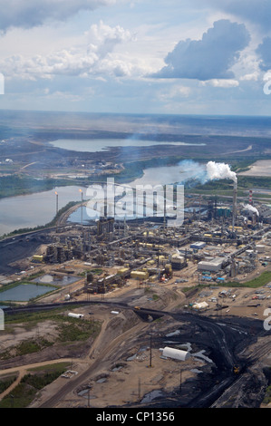 Nei pressi di raffineria Athabasca River, Fort McMurray, Alberta, Canada. Foto Stock