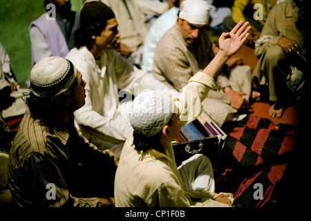 Musica Qawwali durante il festival di san Nizamuddin Delhi Foto Stock