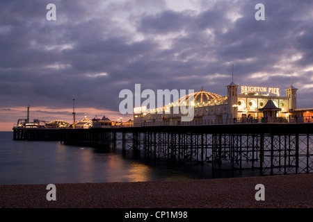 Il Brighton Pier, Sussex, Inghilterra, Regno Unito. Foto Stock