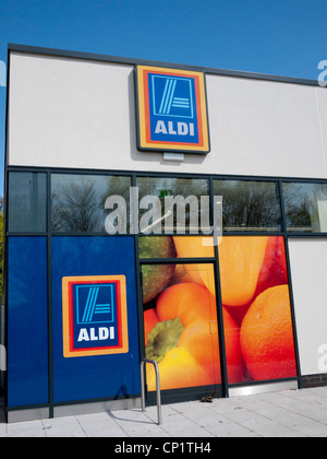 Aldi Store, Baguley, Manchester, Inghilterra, Regno Unito. Foto Stock