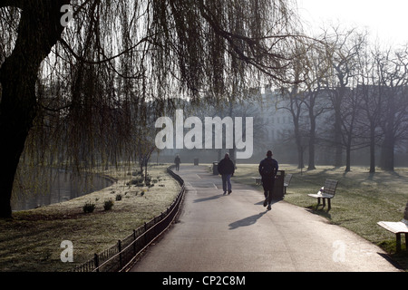 La mattina presto a Regents Park, Londra Foto Stock