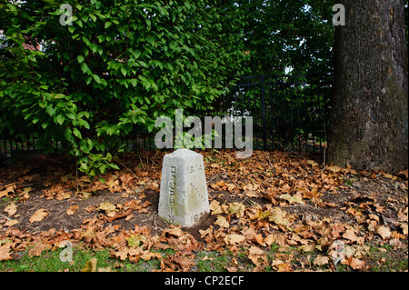 TRI-contea di confine in pietra del marcatore di Lancaster in Libano e DAUPHIN contee, PENNSYLVANIA Foto Stock