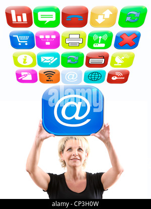 Immagine simbolica, icona, il lavoro virtuale funziona. Icone di controllo virtuale computer, comunicazioni Internet, software, programmi. Foto Stock