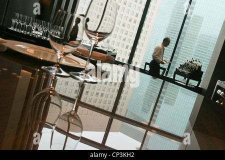 Ristorante in hotel Conrad Tokyo, Giappone Foto Stock