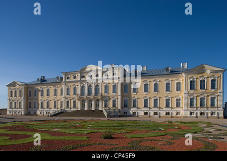 La lettonia Zemgale regione distretto di Bauskas Pilsrundale. Rundale Palace (progettata da Francesco Bartolomeo Rastrelli, 1736-68) per Foto Stock