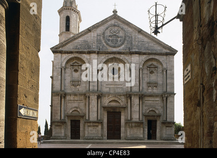 Toscana Pienza (SI), la Città Vecchia (patrimonio UNESCO, 1996). Duomo di Santa Maria Assunta (architetto Rossellino, Foto Stock