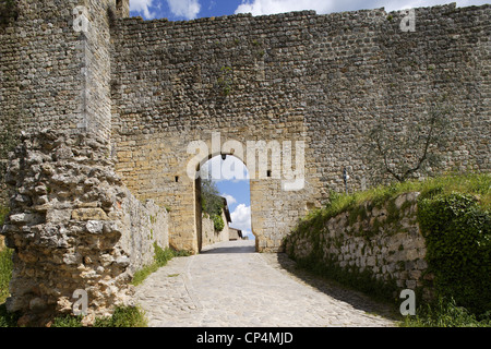 San Giovanni's Gate (Porta di San Giovanni). L'Italia, Regione Toscana, Monteriggioni (SI). Foto Stock