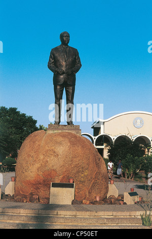 Il Botswana - Gaborone. Monumento a Seretse Khama esposto (1921-1980), primo presidente del Botswana. Foto Stock