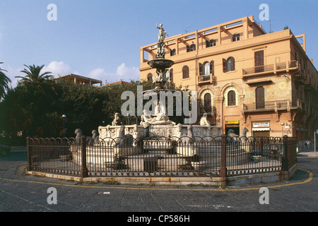 Sicilia - Messina. Piazza del Duomo. La Fontana di Orione, 1553. Da Giovanni Angelo Montorsoli (1507-1563). Foto Stock