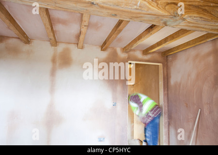 Muro termico isolamento in una passivhaus in Grayrigg, Kendal Regno Unito. Foto Stock