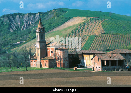 Emilia Romagna Bologna colline Castello Chiesa di Serravalle Sant'Apollinare Foto Stock