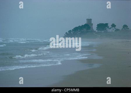 Abruzzo - Pineto (TE). La Torre di Cerrano Foto Stock
