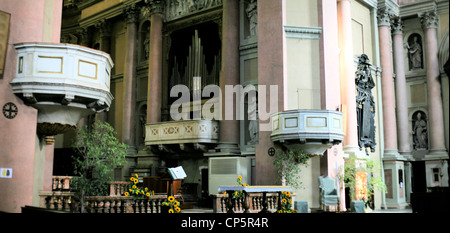 Novara all'interno di San Gaudenzio Cupola Foto Stock