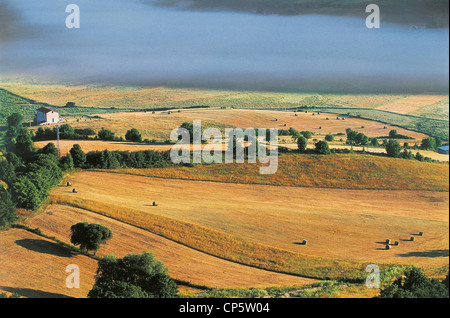 Abruzzo - Il paesaggio agricolo vicino a Pescocostanzo (Aq). Foto Stock